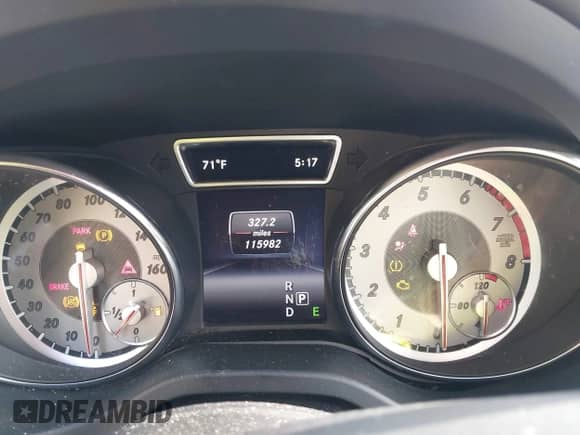 2015 Mercedes-Benz CLA 250 с VIN WDDSJ4GB5FN176323, выставлен на аукционе IAAI как лот 43350468 с пробегом 115 982 миль миль и . История ставок и продаж доступна на DreamBid. Изображение 7.