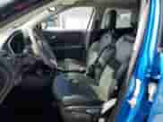 2021 Jeep Compass Latitude z VIN 3C4NJCBBXMT560071, wystawiony jako Copart lot #61250225 z przebiegiem 34 516 mil mil oraz Szkoda całkowita • Salvage title. Historia ofert i sprzedaży dostępna na DreamBid. Obrazek 7.