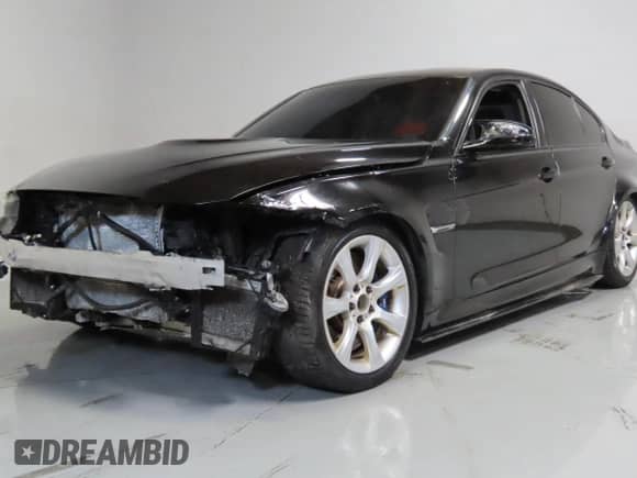 2016 BMW M3 с VIN WBS8M9C57G5D31217, выставлен на аукционе Copart как лот 67829655 с пробегом Не указан миль и Списание • Salvage title. История ставок и продаж доступна на DreamBid. Изображение 2.