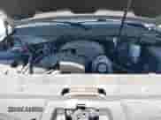 2011 Chevrolet Suburban LT z VIN 1GNSKJE33BR334105, wystawiony jako IAAI lot #42921551 z przebiegiem 210 773 mil mil oraz . Historia ofert i sprzedaży dostępna na DreamBid. Obrazek 10.