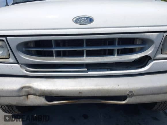 2001 Ford Econoline Cargo Commercial с VIN 1FTSE34L31HA27518, выставлен на аукционе IAAI как лот 43173835 с пробегом 292 413 миль миль и . История ставок и продаж доступна на DreamBid. Изображение 6.