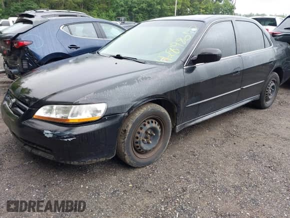 2001 Honda Accord LX with VIN 1HGCG66511A078041, listed as a IAAI auction lot 42898072 with 248,207 mi miles and . Bid and sale history available at DreamBid. Image 2.