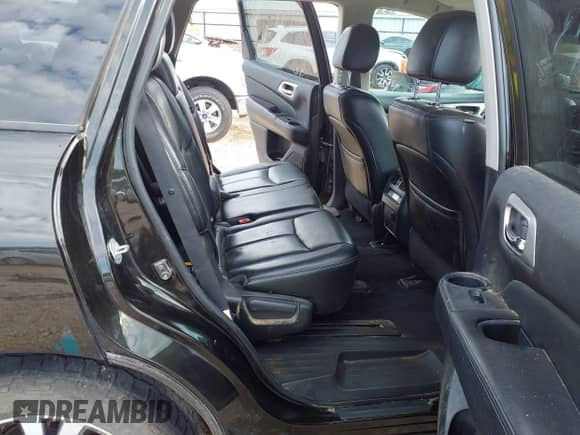 2017 Nissan Pathfinder SL with VIN 5N1DR2MM4HC671693, listed as a IAAI auction lot 42641932 with 138,041 mi miles and . Bid and sale history available at DreamBid. Image 8.