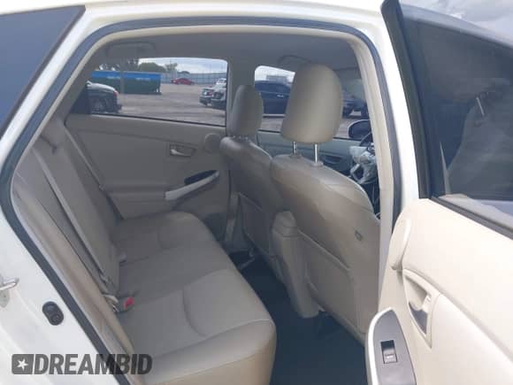 2013 Toyota Prius One z VIN JTDKN3DU6D5543628, wystawiony jako IAAI lot #42488630 z przebiegiem 143 483 mil mil oraz . Historia ofert i sprzedaży dostępna na DreamBid. Obrazek 8.