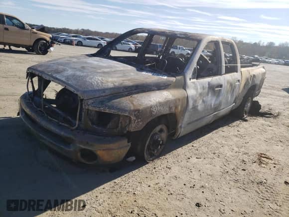 2005 Dodge 2500 SLT z VIN 3D7KS28C55G865858, wystawiony jako Copart lot #80547924 z przebiegiem Nie podano mil oraz Szkoda całkowita • Salvage title. Historia ofert i sprzedaży dostępna na DreamBid. Obrazek 1.