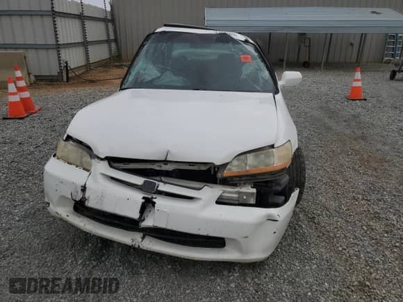 2000 Honda Accord EX with VIN 1HGCG1651YA073340, listed as a Copart auction lot 81642825 with 184,465 mi miles and Salvage title. Bid and sale history available at DreamBid. Image 5.