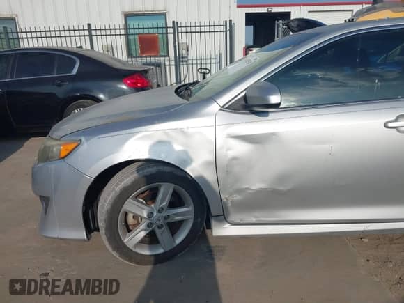 2012 Toyota Camry XLE с VIN 4T1BF1FK5CU192790, выставлен на аукционе IAAI как лот 43525538 с пробегом 185 627 миль миль и . История ставок и продаж доступна на DreamBid. Изображение 6.