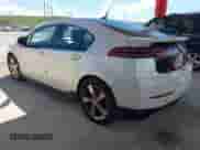 2011 Chevrolet Volt z VIN 1G1RD6E47BU102586, wystawiony jako IAAI lot #43304553 z przebiegiem 228 864 mil mil oraz . Historia ofert i sprzedaży dostępna na DreamBid. Obrazek 3.