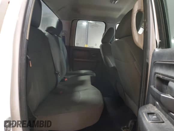 2014 Ram 1500 Tradesman z VIN 1C6RR6FT5ES264870, wystawiony jako Copart lot #61561345 z przebiegiem 159 436 mil mil oraz Czysty tytuł • Clean title. Historia ofert i sprzedaży dostępna na DreamBid. Obrazek 10.