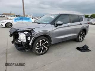 2022 Mitsubishi Outlander SE with VIN JA4J3UA81NZ028393, listed as a Copart auction lot 69147825 with 40,518 mi miles and Salvage title. Bid and sale history available at DreamBid. Image 1.