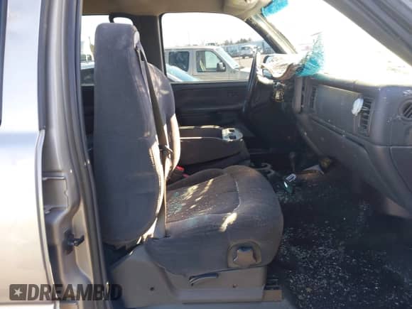 2002 Chevrolet Silverado 2500HD LT с VIN 1GCHK231X2F221523, выставлен на аукционе IAAI как лот 41595722 с пробегом 235 206 миль миль и . История ставок и продаж доступна на DreamBid. Изображение 5.