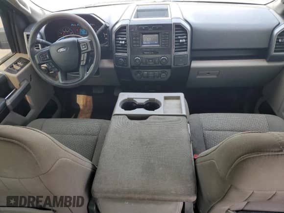 2017 Ford F-150 XL с VIN 1FTEW1E8XHKC84794, выставлен на аукционе Copart как лот 71864505 с пробегом 154 534 миль миль и Чистый • Clean title. История ставок и продаж доступна на DreamBid. Изображение 8.