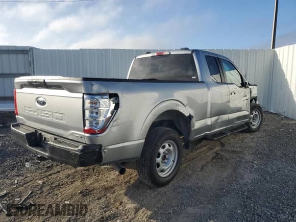 2023 Ford F-150 XL z VIN 1FTEX1CP3PKD85133, wystawiony jako Copart lot #85311935 z przebiegiem 41 748 mil mil oraz Szkoda całkowita • Salvage title. Historia ofert i sprzedaży dostępna na DreamBid. Obrazek 3.