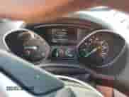 2014 Ford Escape SE z VIN 1FMCU0GX8EUD50363, wystawiony jako Copart lot #85097505 z przebiegiem 119 202 mil mil oraz Szkoda całkowita • Salvage title. Historia ofert i sprzedaży dostępna na DreamBid. Obrazek 9.