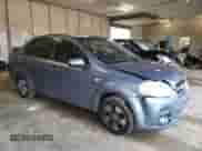 2007 Chevrolet Aveo LS z VIN KL1TD56697B119021, wystawiony jako Copart lot #67127784 z przebiegiem 178 885 mil mil oraz Szkoda całkowita • Salvage title. Historia ofert i sprzedaży dostępna na DreamBid. Obrazek 4.