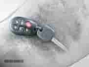 2004 Toyota Sienna XLE z VIN 5TDBA22C24S017815, wystawiony jako IAAI lot #43179426 z przebiegiem 266 043 mil mil oraz . Historia ofert i sprzedaży dostępna na DreamBid. Obrazek 11.