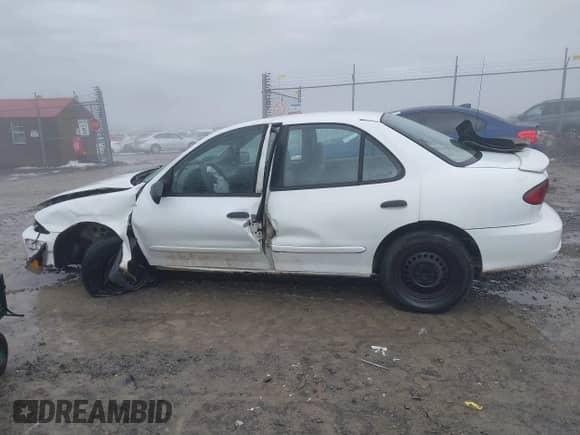 2001 Chevrolet Cavalier LS z VIN 1G1JF524717263930, wystawiony jako IAAI lot #41459609 z przebiegiem 212 747 mil mil oraz . Historia ofert i sprzedaży dostępna na DreamBid. Obrazek 14.