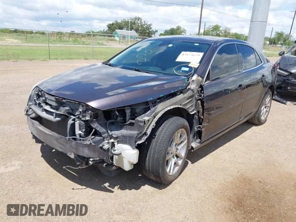 2015 Chevrolet Malibu LT z VIN 1G11C5SL1FF203669, wystawiony jako IAAI lot #43173679 z przebiegiem 172 863 mil mil oraz . Historia ofert i sprzedaży dostępna na DreamBid. Obrazek 18.