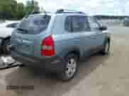 2007 Hyundai Tucson SE z VIN KM8JN12D57U617338, wystawiony jako IAAI lot #42968779 z przebiegiem 164 153 mil mil oraz . Historia ofert i sprzedaży dostępna na DreamBid. Obrazek 4.