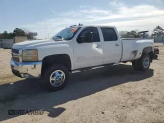 2008 Chevrolet Silverado 3500HD DRW LTZ с VIN 1GCJK33678F197144, выставлен на аукционе Copart как лот 45183335 с пробегом 148 724 миль миль и Списание • Salvage title. История ставок и продаж доступна на DreamBid. Изображение 1.