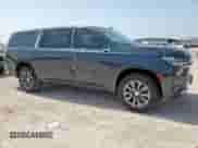 2022 Chevrolet Suburban LT z VIN 1GNSCCKD8NR263851, wystawiony jako Copart lot #63003215 z przebiegiem 67 415 mil mil oraz Szkoda całkowita • Salvage title. Historia ofert i sprzedaży dostępna na DreamBid. Obrazek 4.