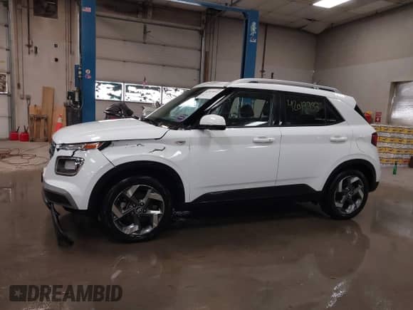 2024 Hyundai Venue SEL with VIN KMHRC8A36RU330782, listed as a IAAI auction lot 42019933 with 14,585 mi miles and . Bid and sale history available at DreamBid. Image 14.