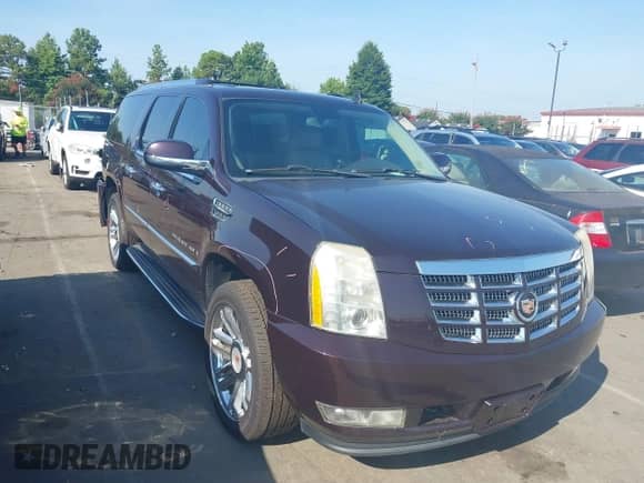 2009 Cadillac Escalade ESV with VIN 1GYFK26279R194831, listed as a IAAI auction lot 42813418 with 195,869 mi miles and . Bid and sale history available at DreamBid. Image 1.