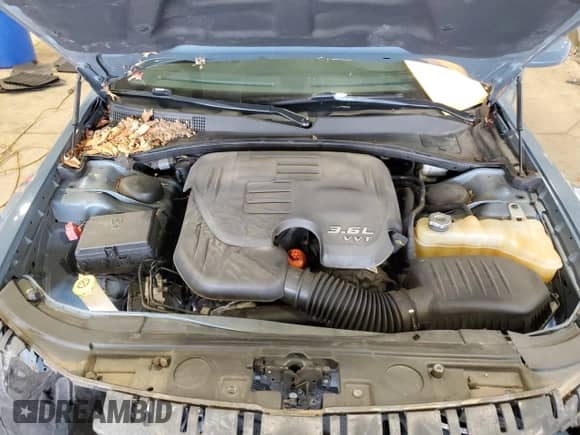 2014 Chrysler 300 S с VIN 2C3CCABG6EH355167, выставлен на аукционе Copart как лот 83768435 с пробегом 128 544 миль миль и Списание • Salvage title. История ставок и продаж доступна на DreamBid. Изображение 11.