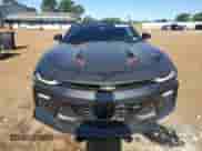 2017 Chevrolet Camaro 2SS с VIN 1G1FG3D71H0113331, выставлен на аукционе Copart как лот 55683805 с пробегом 28 770 миль миль и Списание • Salvage title. История ставок и продаж доступна на DreamBid. Изображение 5.