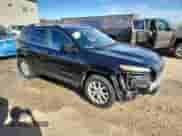 2016 Jeep Cherokee Latitude с VIN 1C4PJMCS4GW122464, выставлен на аукционе Copart как лот 89687455 с пробегом 121 404 миль миль и Чистый • Clean title. История ставок и продаж доступна на DreamBid. Изображение 4.