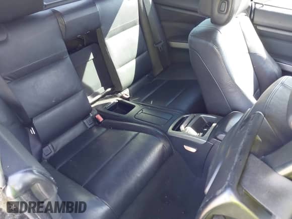 2011 BMW 3 Series 335is с VIN WBADX1C50BE570111, выставлен на аукционе IAAI как лот 43508136 с пробегом 105 738 миль миль и . История ставок и продаж доступна на DreamBid. Изображение 8.