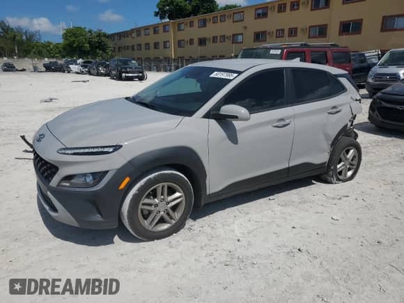 2022 Hyundai Kona SE с VIN KM8K22AB7NU821459, выставлен на аукционе Copart как лот 60197995 с пробегом 32 685 миль миль и Списание • Salvage title. История ставок и продаж доступна на DreamBid. Изображение 1.