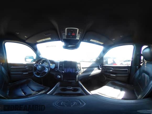 2019 Ram 1500 Laramie z VIN 1C6SRFJT4KN888646, wystawiony jako IAAI lot #42804286 z przebiegiem 109 257 mil mil oraz . Historia ofert i sprzedaży dostępna na DreamBid. Obrazek 18.