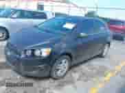 2016 Chevrolet Sonic LT с VIN 1G1JC5SH0G4135132, выставлен на аукционе IAAI как лот 42570664 с пробегом 183 388 миль миль и . История ставок и продаж доступна на DreamBid. Изображение 2.