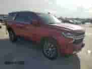 2021 Chevrolet Tahoe LS z VIN 1GNSCMKD6MR423990, wystawiony jako Copart lot #42576475 z przebiegiem 44 908 mil mil oraz Czysty tytuł • Clean title. Historia ofert i sprzedaży dostępna na DreamBid. Obrazek 4.