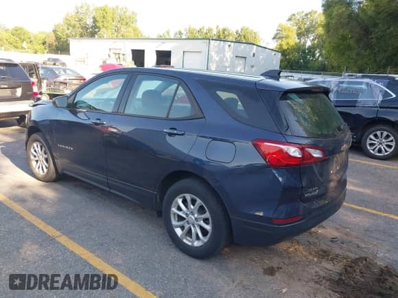 2019 Chevrolet Equinox LS с VIN 3GNAXHEV0KS503940, выставлен на аукционе IAAI как лот 43060475 с пробегом 83 797 миль миль и . История ставок и продаж доступна на DreamBid. Изображение 3.