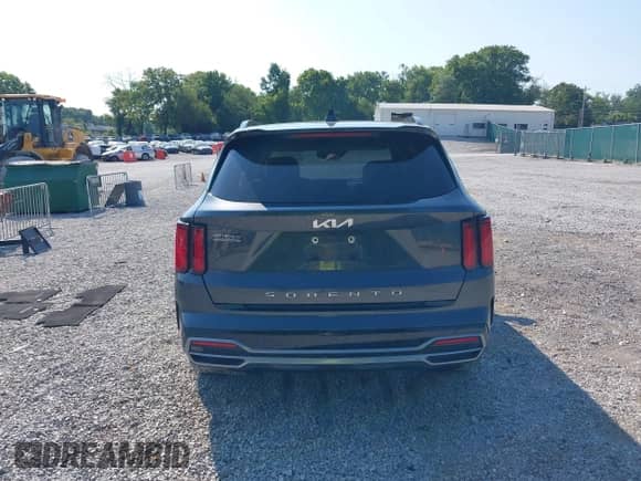 2022 Kia Sorento SX with VIN 5XYRK4LF1NG150550, listed as a IAAI auction lot 42923256 with 76,412 mi miles and . Bid and sale history available at DreamBid. Image 16.