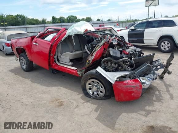 2011 Chevrolet Silverado 1500 LT с VIN 3GCPCSEA0BG127963, выставлен на аукционе IAAI как лот 42641035 с пробегом Не указан миль и . История ставок и продаж доступна на DreamBid. Изображение 1.