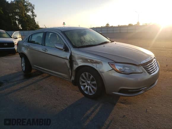 2013 Chrysler 200 Touring with VIN 1C3CCBBBXDN765907, listed as a Copart auction lot 84814845 with 158,336 mi miles and Salvage title. Bid and sale history available at DreamBid. Image 4.