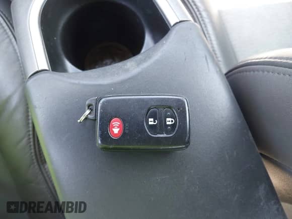 2012 Toyota Prius One с VIN JTDKN3DU5C1521996, выставлен на аукционе IAAI как лот 43192101 с пробегом 222 729 миль миль и . История ставок и продаж доступна на DreamBid. Изображение 11.
