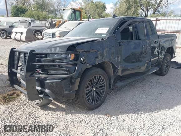 2020 Chevrolet Silverado 1500 LT with VIN 3GCUYDED4LG194755, listed as a IAAI auction lot 43380239 with 194,793 mi miles and . Bid and sale history available at DreamBid. Image 17.