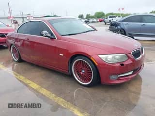 2011 BMW 3 Series 335i с VIN WBADX7C56BE579219, выставлен на аукционе IAAI как лот 41853993 с пробегом 84 332 миль миль и . История ставок и продаж доступна на DreamBid. Изображение 1.