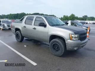 2012 Chevrolet Avalanche LTZ with VIN 3GNTKGE73CG200948, listed as a IAAI auction lot 43005024 with 188,405 mi miles and . Bid and sale history available at DreamBid. Image 1.