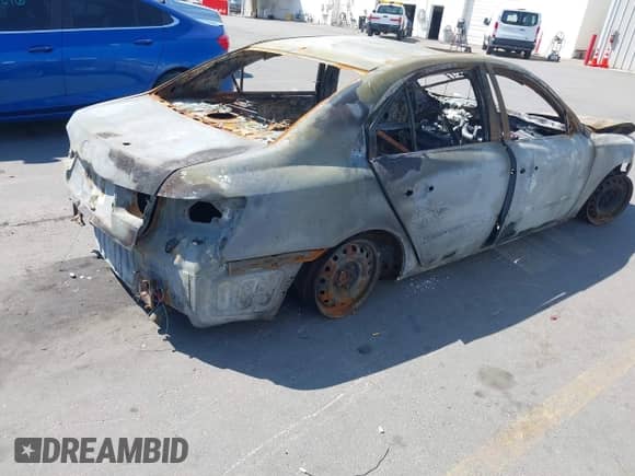 2007 Hyundai Sonata GLS с VIN 5NPET46C17H269384, выставлен на аукционе IAAI как лот 43098552 с пробегом Не указан миль и . История ставок и продаж доступна на DreamBid. Изображение 4.