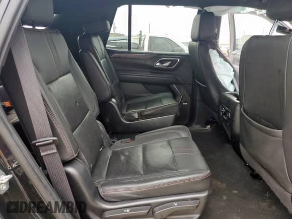 2022 Chevrolet Tahoe RST z VIN 1GNSCRKD5NR117409, wystawiony jako Copart lot #53861925 z przebiegiem 208 121 mil mil oraz Czysty tytuł • Clean title. Historia ofert i sprzedaży dostępna na DreamBid. Obrazek 11.