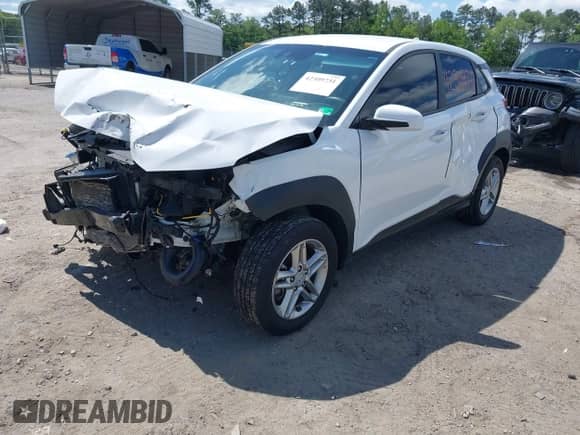 2022 Hyundai Kona SE with VIN KM8K2CAB1NU825562, listed as a IAAI auction lot 42309731 with 34,025 mi miles and . Bid and sale history available at DreamBid. Image 17.