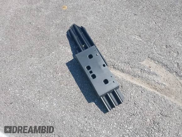 2019 Chevrolet Trax LS z VIN 3GNCJKSB8KL345486, wystawiony jako IAAI lot #43363196 z przebiegiem 130 103 mil mil oraz . Historia ofert i sprzedaży dostępna na DreamBid. Obrazek 12.