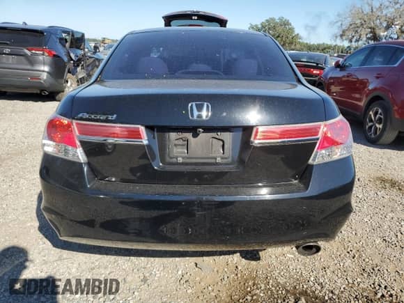2011 Honda Accord LX z VIN 1HGCP2F38BA010411, wystawiony jako Copart lot #85927525 z przebiegiem 165 675 mil mil oraz Szkoda całkowita • Salvage title. Historia ofert i sprzedaży dostępna na DreamBid. Obrazek 6.