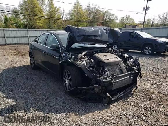 2018 Volvo S60 Inscription z VIN LYV402TK8JB168564, wystawiony jako Copart lot #54493755 z przebiegiem 84 408 mil mil oraz Szkoda całkowita • Salvage title. Historia ofert i sprzedaży dostępna na DreamBid. Obrazek 13.