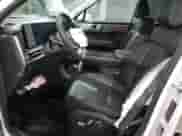 2024 Hyundai Santa Fe SEL z VIN 5NMP2DGLXRH013092, wystawiony jako Copart lot #42033475 z przebiegiem 24 048 mil mil oraz Szkoda całkowita • Salvage title. Historia ofert i sprzedaży dostępna na DreamBid. Obrazek 7.